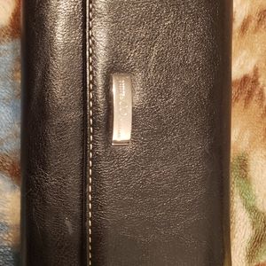 Nine west wallet